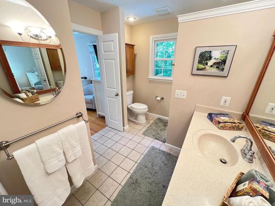 Bathroom, Interior, Recessed Lighting