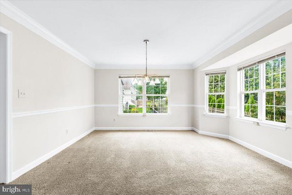 Chandelier, Empty room, Interior, Pendant Lights