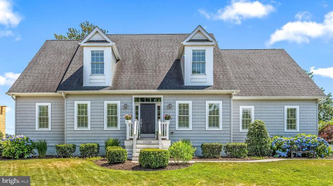 Exterior, Facade, Cape Cod