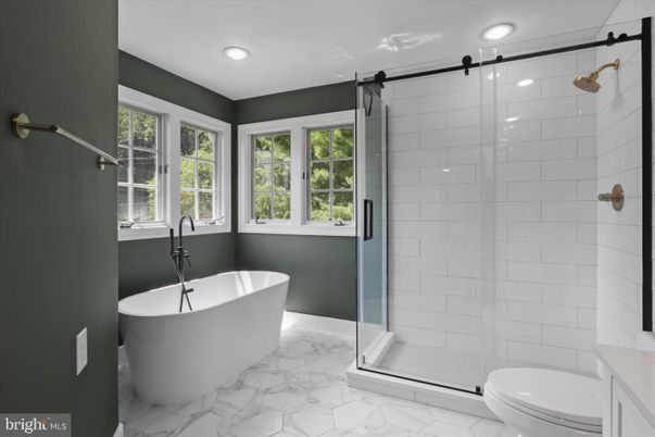 Bathroom, Free Standing Baths, Glass Shower, Interior, Marble, Recessed Lighting