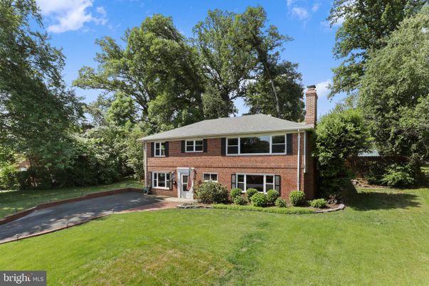 Backyard, Exterior, Facade, Brick Facade, Georgian