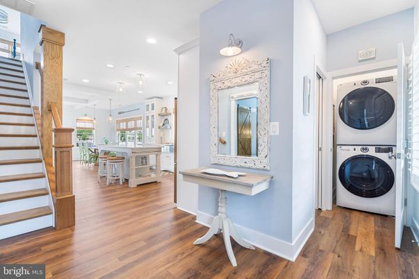 Interior, Pendant Lights, Recessed Lighting, Utility Closets, Washer, Wood Texture Flooring