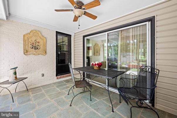 Dining room, Interior