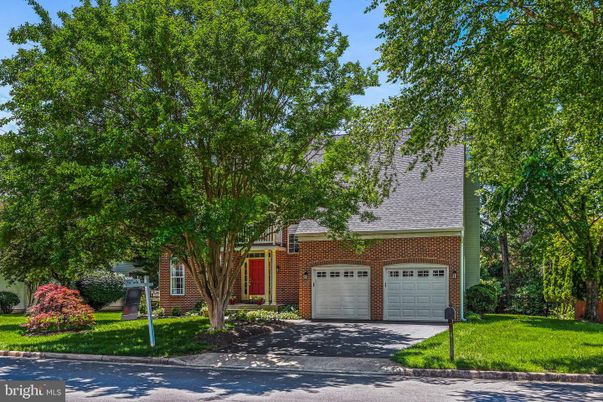 Attached, Exterior, Facade, Brick Facade, Cape Cod