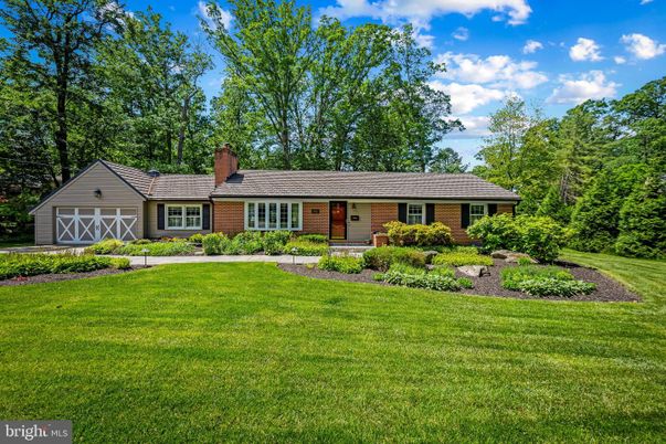 Attached, Exterior, Facade, Brick Facade, Ranch