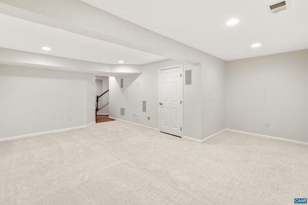 Empty room, Interior, Recessed Lighting