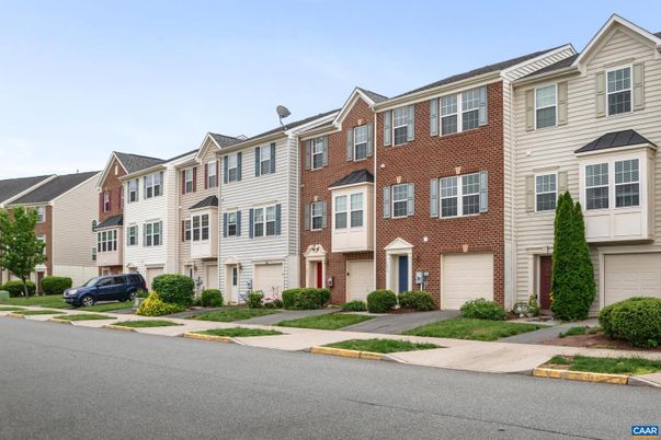 Attached, Exterior, Facade, Brick Facade, Rowhouse