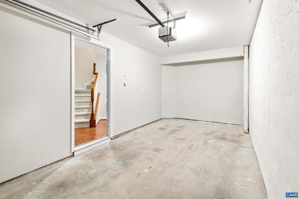 Garage, Interior