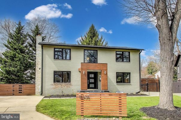 Backyard, Exterior, Facade, Georgian