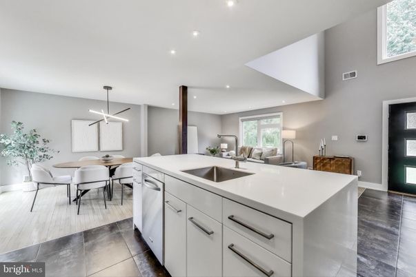 Dining room, Interior, Kitchen, Pendant Lights, Recessed Lighting