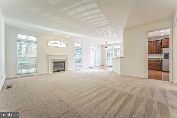 Empty room, Fireplace, Interior, Kitchen, Pendant Lights, Recessed Lighting