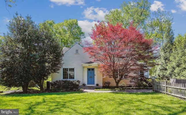 Backyard, Exterior, Facade, Farmhouse