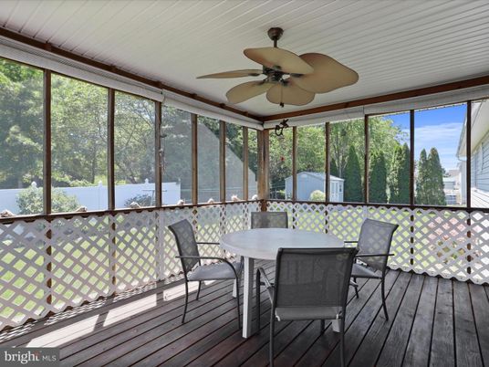 Interior, Sun Room, Water, Wood Texture Flooring