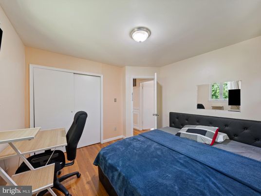 Bedroom, Home Office, Interior, Wood Texture Flooring