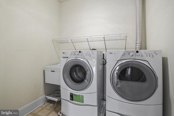 Interior, Washer