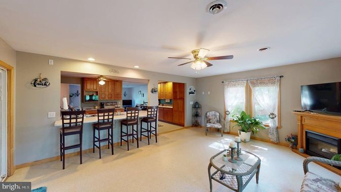 Fireplace, Interior, Kitchen, Recessed Lighting