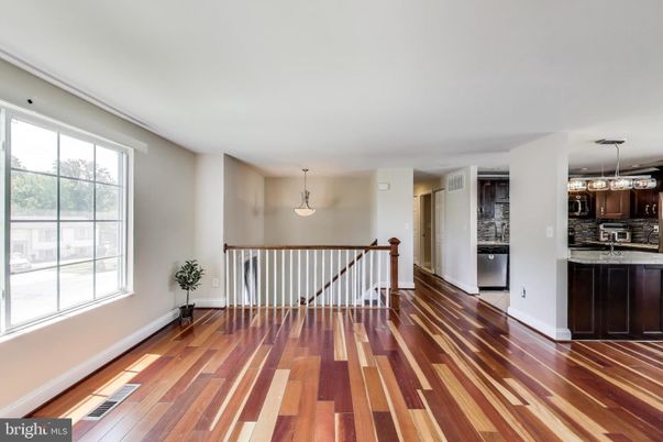 Interior, Kitchen, Pendant Lights, Wood Texture Flooring