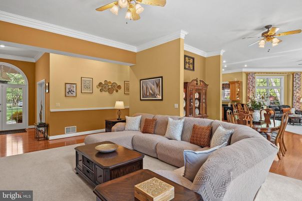 Dining room, Interior, Living room, Recessed Lighting, Wood Texture Flooring