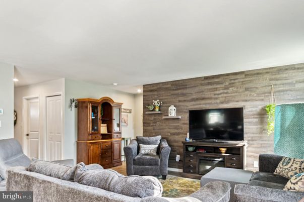 Interior, Living room, Recessed Lighting, Wood Texture Flooring, Wooden Walls