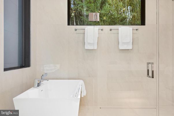 Bathroom, Free Standing Baths, Glass Shower, Interior