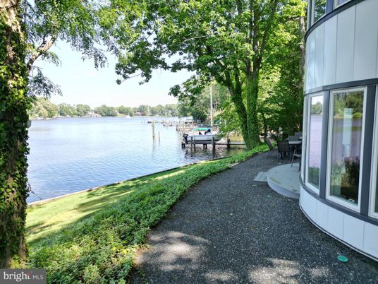 Exterior, Water