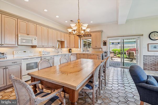 Chandelier, Dining room, Interior, Kitchen, Recessed Lighting