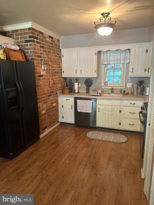 Interior, Kitchen, Stone Walls, Wood Texture Flooring