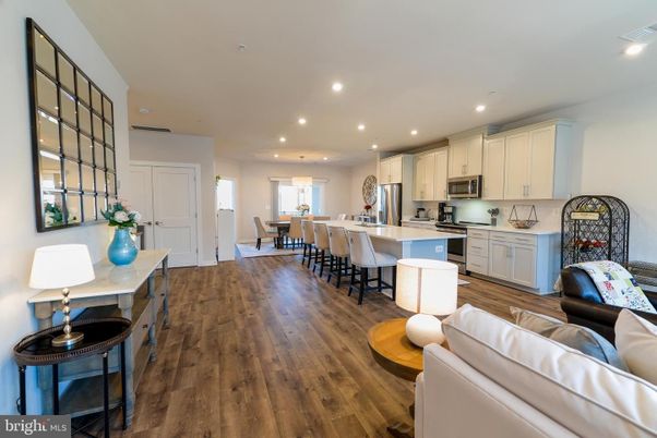 Dining room, Interior, Kitchen, Living room, Pendant Lights, Recessed Lighting, Stainless Steel Appliances, Wood Texture Flooring