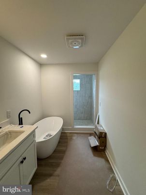 Bathroom, Dual Sink Vanities, Free Standing Baths, Interior, Recessed Lighting