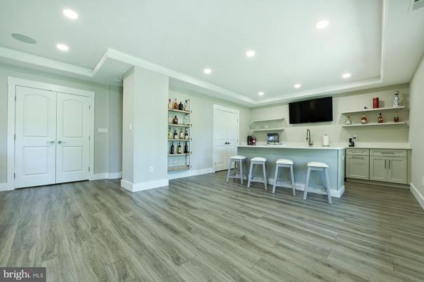 Interior, Recessed Lighting, Wood Texture Flooring
