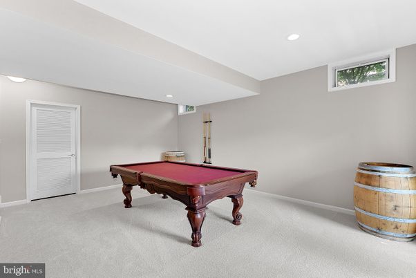 Billiard Table, Game Room, Interior, Recessed Lighting