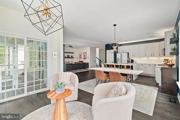 Dining room, Interior, Kitchen, Living room, Pendant Lights, Recessed Lighting, Wood Texture Flooring