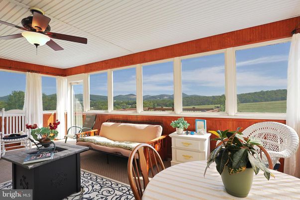 Interior, Sun Room, Water