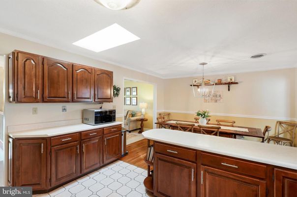 Dining room, Interior, Kitchen, Pendant Lights, Wood Texture Flooring