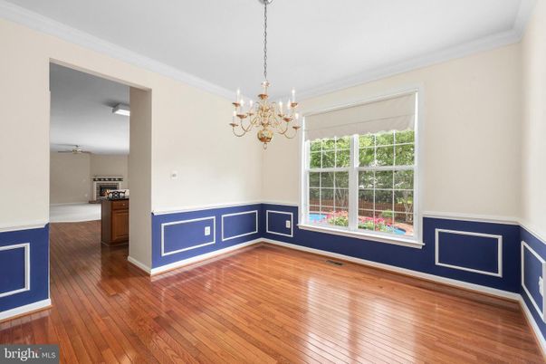 Chandelier, Empty room, Interior, Wood Texture Flooring