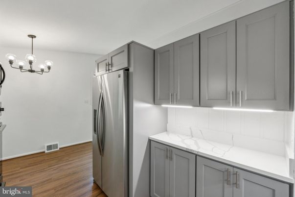Interior, Kitchen, Pendant Lights, Wood Texture Flooring