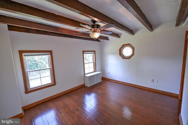 Empty room, Interior, Wooden Beams, Wood Texture Flooring