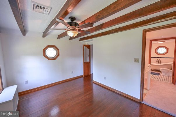 Empty room, Interior, Wooden Beams, Wood Texture Flooring