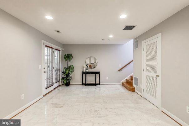 Interior, Marble, Recessed Lighting