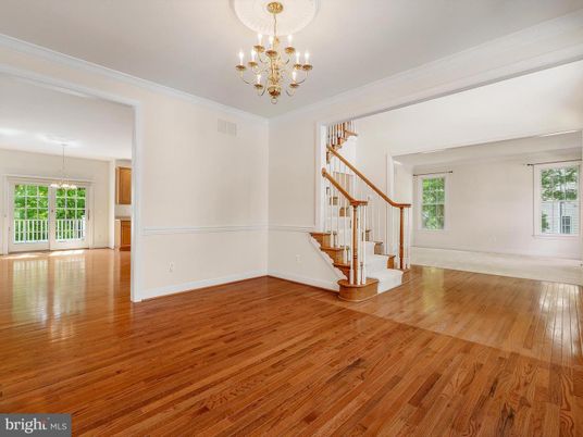 Chandelier, Empty room, Interior, Wood Texture Flooring