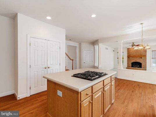 Fireplace, Interior, Kitchen, Pendant Lights, Recessed Lighting, Wood Texture Flooring