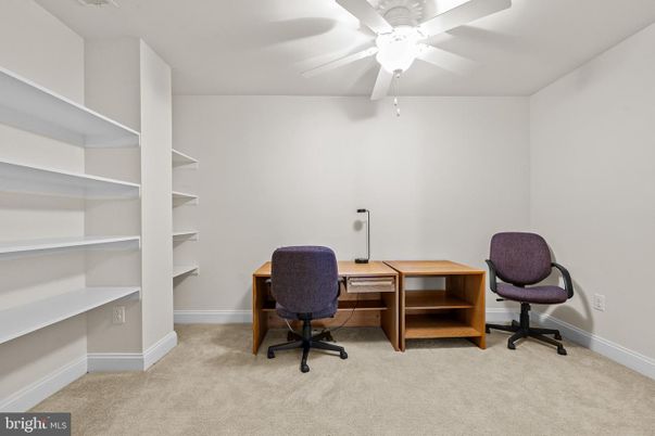 Home Office, Interior
