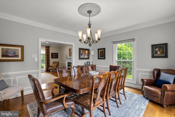 Chandelier, Dining room, Fireplace, Interior, Recessed Lighting, Wood Texture Flooring