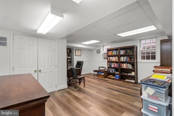 Home Office, Interior, Recessed Lighting, Wood Texture Flooring