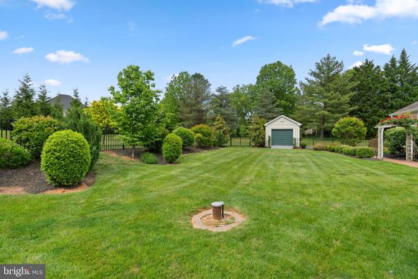 Backyard, Detached Garage, Exterior