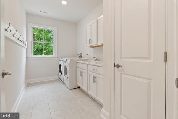 Interior, Recessed Lighting, Washer