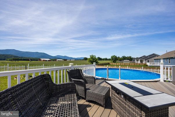 Exterior, Pool, Other