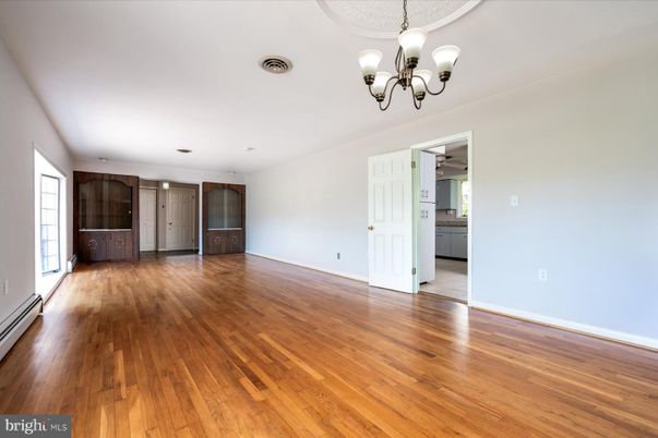 Chandelier, Empty room, Interior, Wood Texture Flooring
