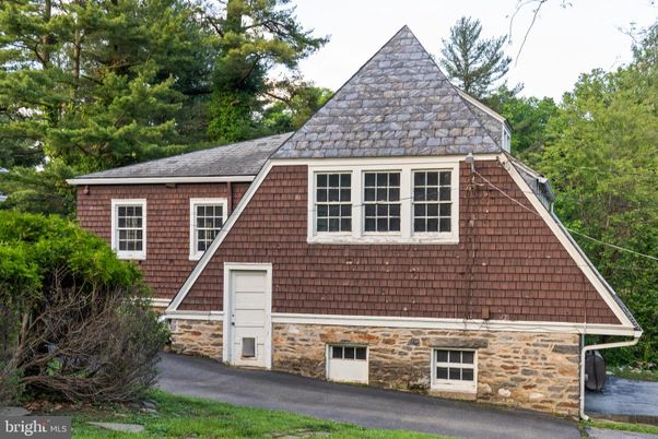 Exterior, Facade, A Frame