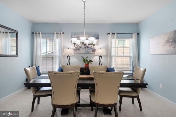 Chandelier, Dining room, Interior